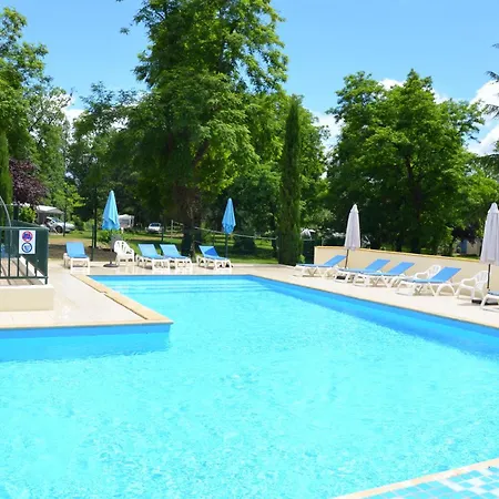 Type A 6 Persoons Met 3 Slaapkamers En Overdekt Terras Camping Touzac (Lot)