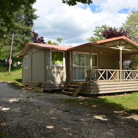 Type A 6 Persoons Met 3 Slaapkamers En Overdekt Terras Camping *
